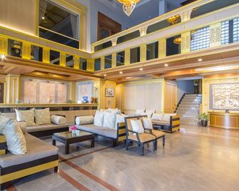 Tohsang Heritage Ubon Hotel - Ubon Ratchathani - Salónek