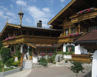 Gästehaus Grauss - Thiersee - Gebäude
