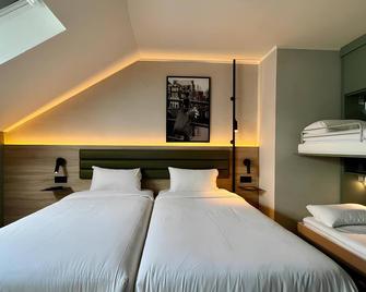 Campanile Hotel & Restaurant Zwolle - Zwolle - Schlafzimmer