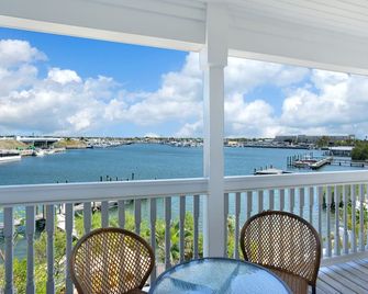 Luxury Waterfront Home with Private Pool and Dock! - Key West - Balcony