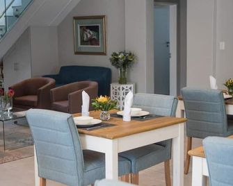 The Whale on Main B&B - Hermanus - Matsal