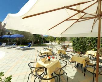 Albergo Residenziale Gli Ontani - Cala Liberotto - Ristorante