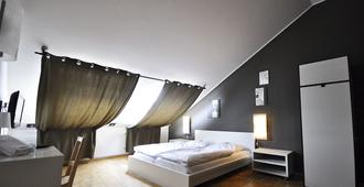 Five Elements Hostel - Frankfurt - Yatak Odası