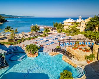 Jewel Paradise Cove Adult Beach Resort & Spa - Runaway Bay - Pool