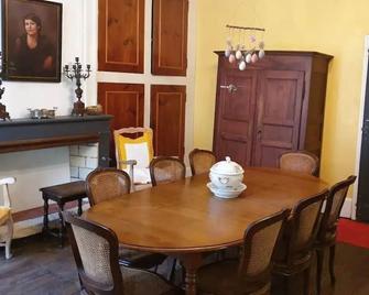 Grand appartement de charme avec parking privé - Florac - Salle à manger