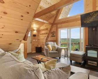 Gorgeous Tree House - On Trail - Pittsburg - Sala de estar