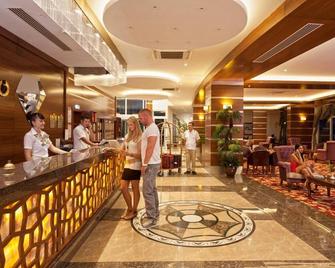 Diamond Hill Resort Hotel - Alanya - Lobby