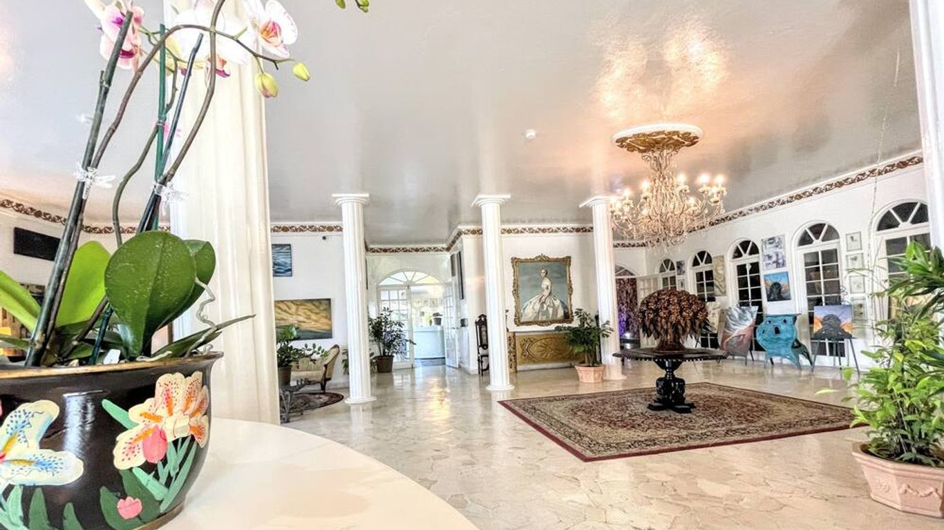 Jamaica Palace Hotel