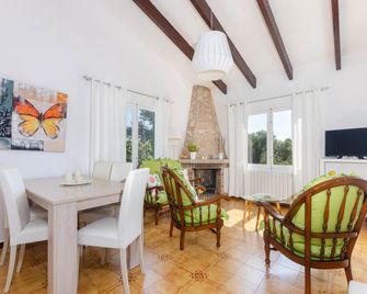 YourHouse Sa Caseta de Shorta - S'Horta - Essbereich