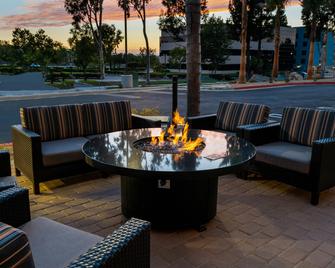 TownePlace Suites by Marriott Irvine Lake Forest - Lake Forest - Patio
