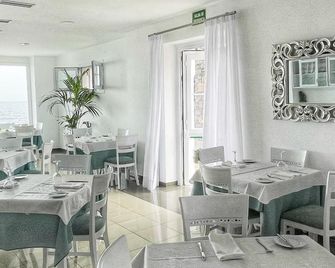 Balneario Pozo de la Salud - Sabinosa - Restaurante