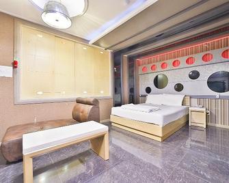 Gimcheon Ventian - Gimcheon - Habitación