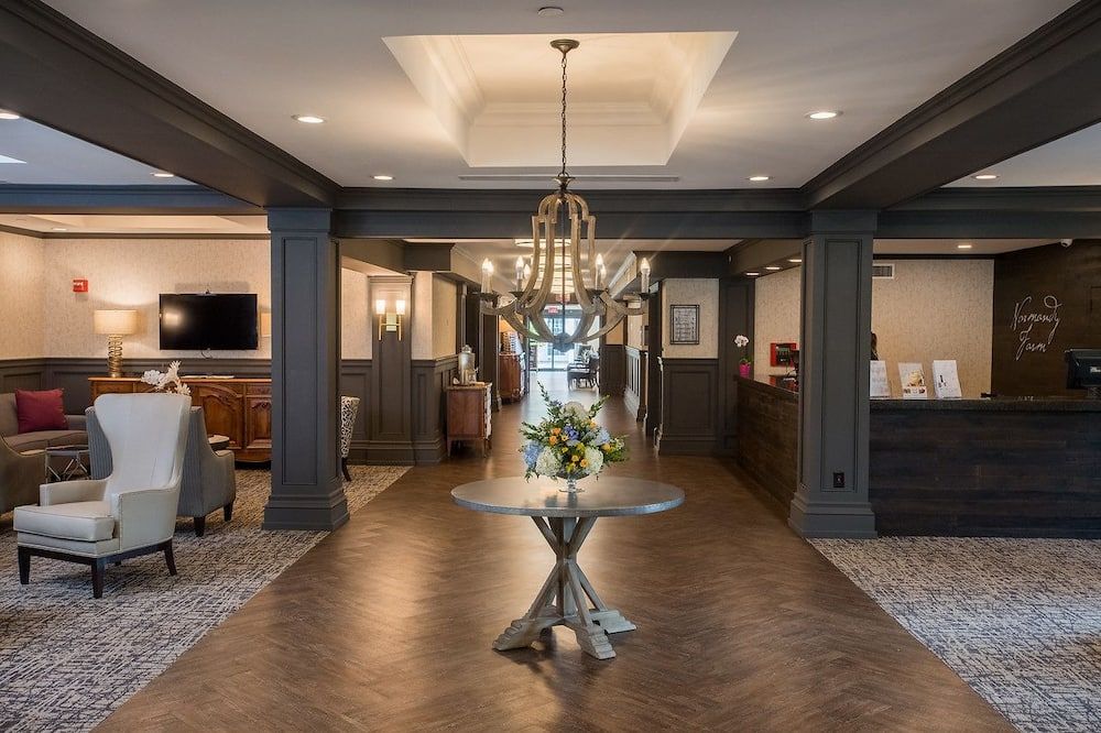 Normandy Farm Hotel and Conference Center - Blue Bell - Lobby