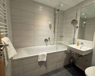 Dormero Hotel Crailsheim - Crailsheim - Ванна кімната