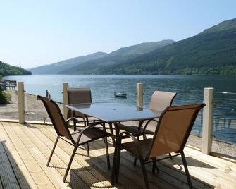 Ardmay Chalet, Arrochar, stunning lochside location Free Kayaks and SUPS - Arrochar - Balcony