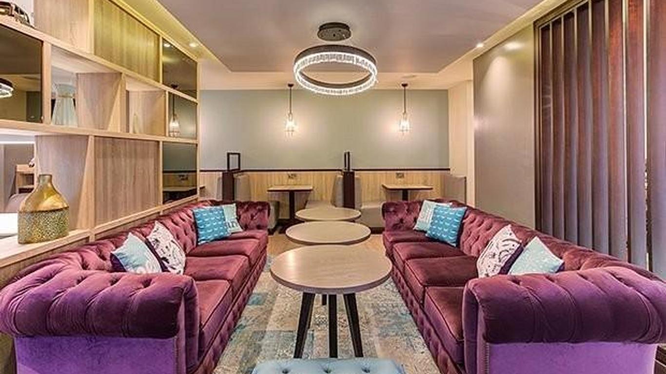 Premier Inn London Angel Islington Hotel