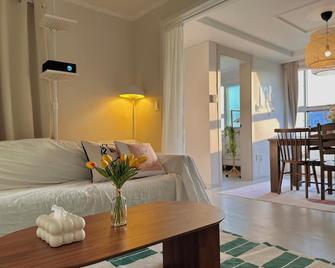 Calming place, Seoul - Seoul - Living room