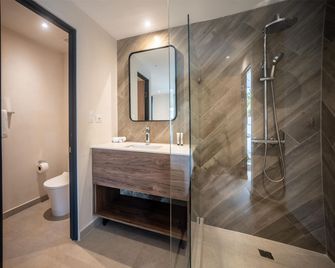 Lia Hotel Jaco - Exclusively for Adults - Jaco - Badkamer