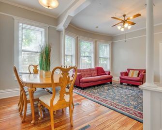 8 Mi to Pensacola Beach: Home w/ Private Pool - Pensacola - Dining room