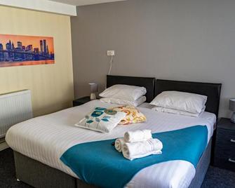 Lymedale Suites Studios & Aparthotel In Newcastle Under Lyme & Stoke - Newcastle-under-Lyme - Yatak Odası