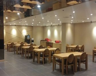 هوتل ألموند بوسان ستيشن - بوسان - مطعم