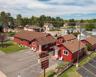 Vacation UniquEly cottage #4 - Ely - Building