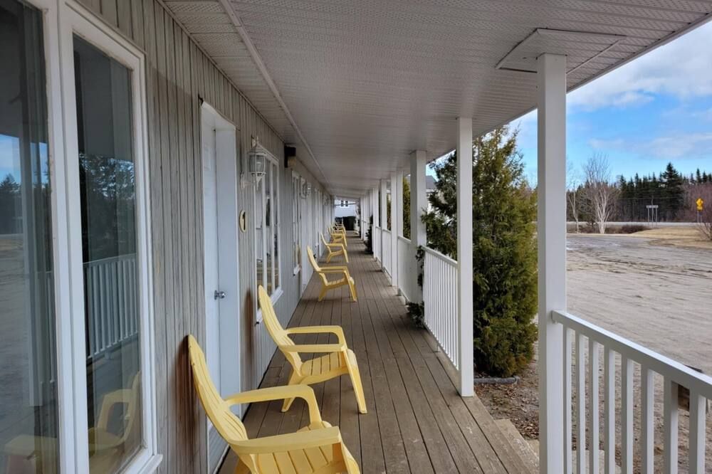 Motel La Croisière - Grandes-Bergeronnes - Balcón