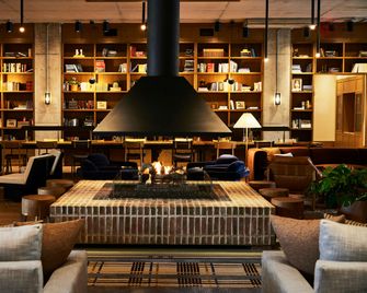 The Junto - Columbus - Lounge