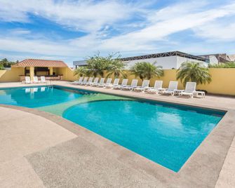 Baymont by Wyndham Lazaro Cardenas - Lazaro Cardenas - Piscine
