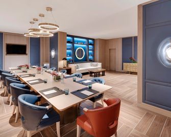 Carillon Miami Wellness Resort - Miami Beach