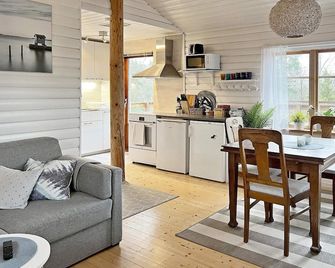 5 Person Holiday Home In Nynäshamn-By Traum - Nynäshamn