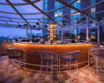 Aloft Bengaluru Outer Ring Road - Bangalore - Bar