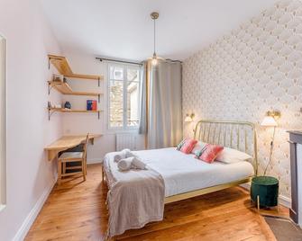 Le Petit Bacchus - Au Câ¿ur De Nantes - Nantes - Bedroom