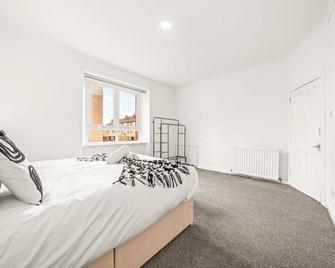 Cosy and Bright 3-Bedroom Flat - Glasgow - Sypialnia