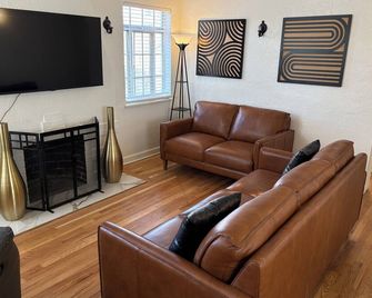 4-bedroom City Park Getaway - Denver - Sala