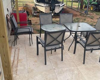 Pelican Bay lake champion Colorado City, Texas - Colorado City - Patio