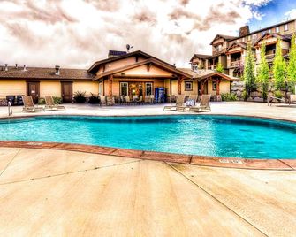 Three King Suites, 12 min to Deer Valley & Park City Resorts - Kamas - Pool