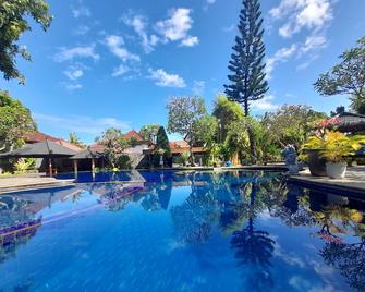 Puri Bali Hotel - Buleleng - Piscina