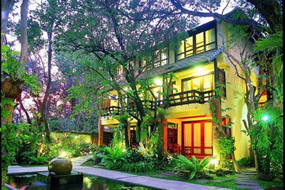 Baan Talay Dao Resort