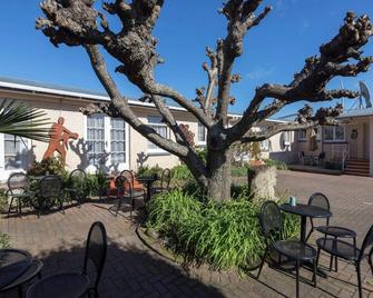 Malfroy Motor Lodge Rotorua - Rotorua - Patio