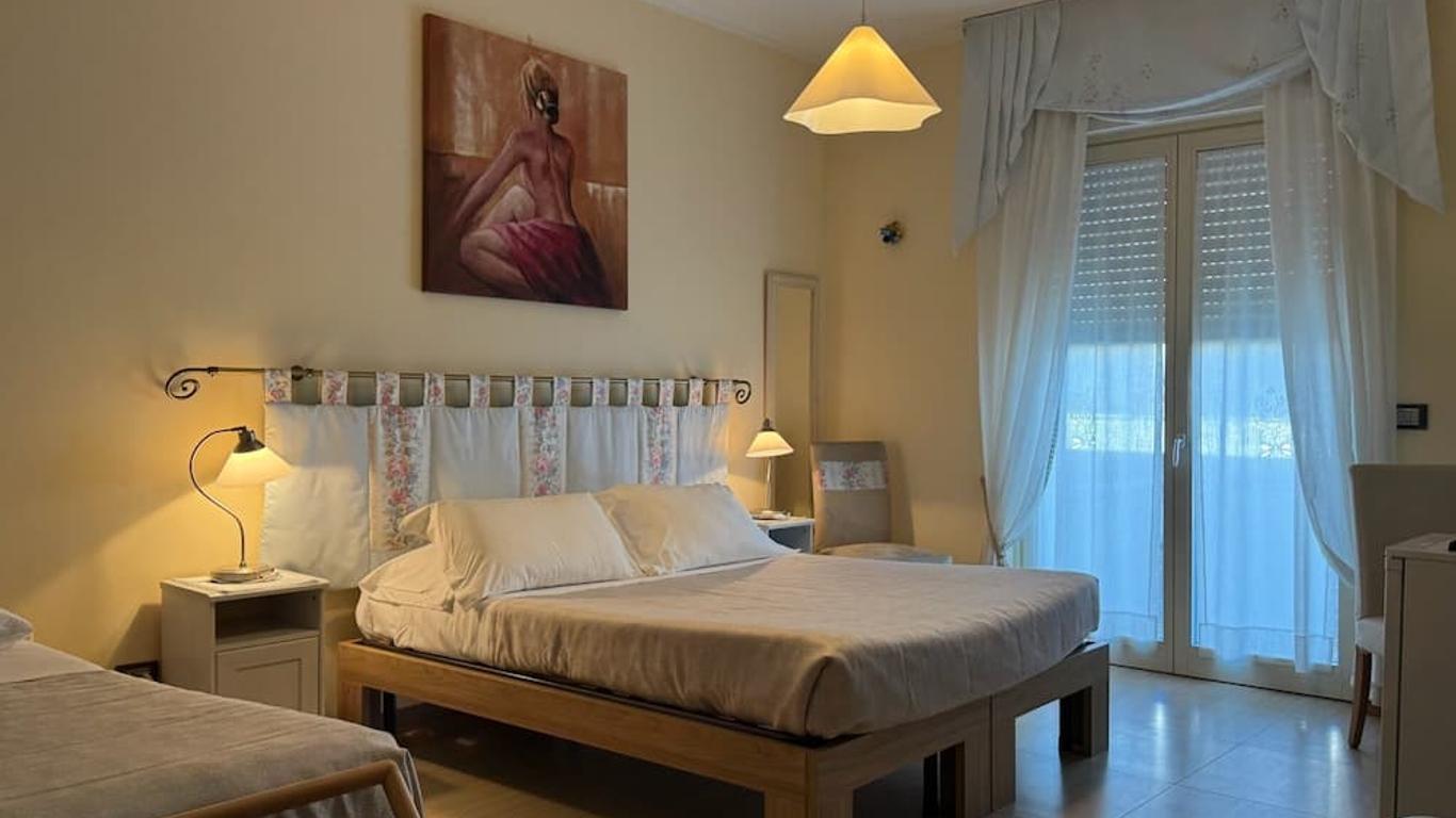 Eremes Rooms & Apartments