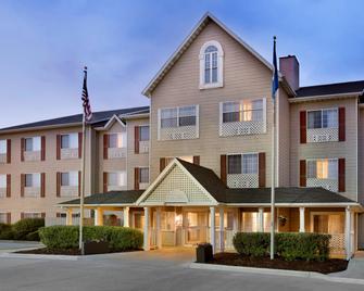 Country Inn & Suites by Radisson, Rochester, MN - Rochester - Building