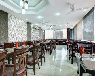 Hotel City Star - Dehradun - Restaurante