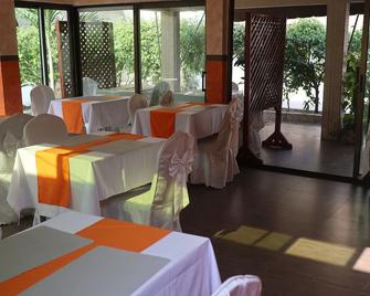 Residence Hotel La Grace - Abiyán - Restaurante