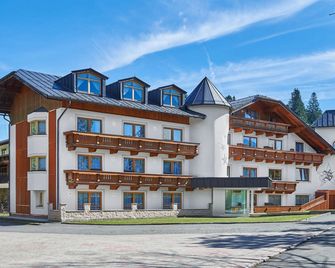 Hotel Zum Sternenhof - Kössen - Gebäude