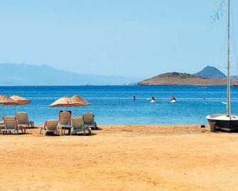 Hakan Hotel - Bitez - Beach