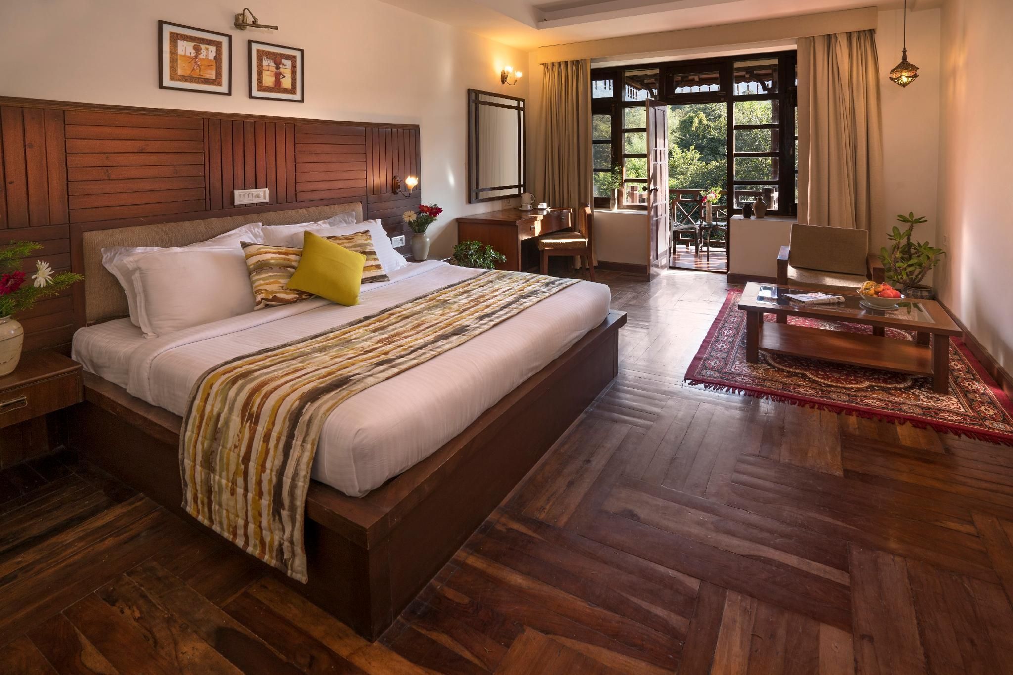 Blossoms Village Resort - דרמאסאלה - חדר שינה