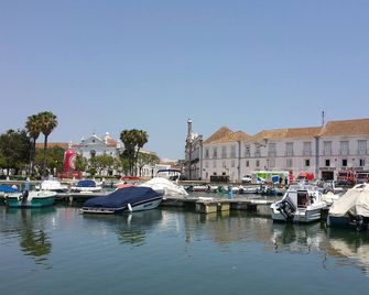 Happy House - פארו - פטיו