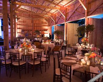 Wildcatter Ranch & Resort - Graham - Restaurant
