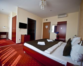 Canada Hotel Budapest - Budapest - Bedroom